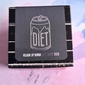 Jeffree Star Root Beer LIP Scrub